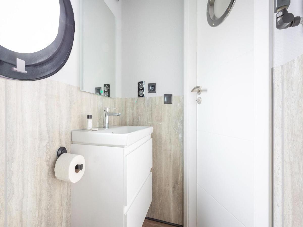 Hotel Luxury Houseboat In Volendam Marina Extérieur photo