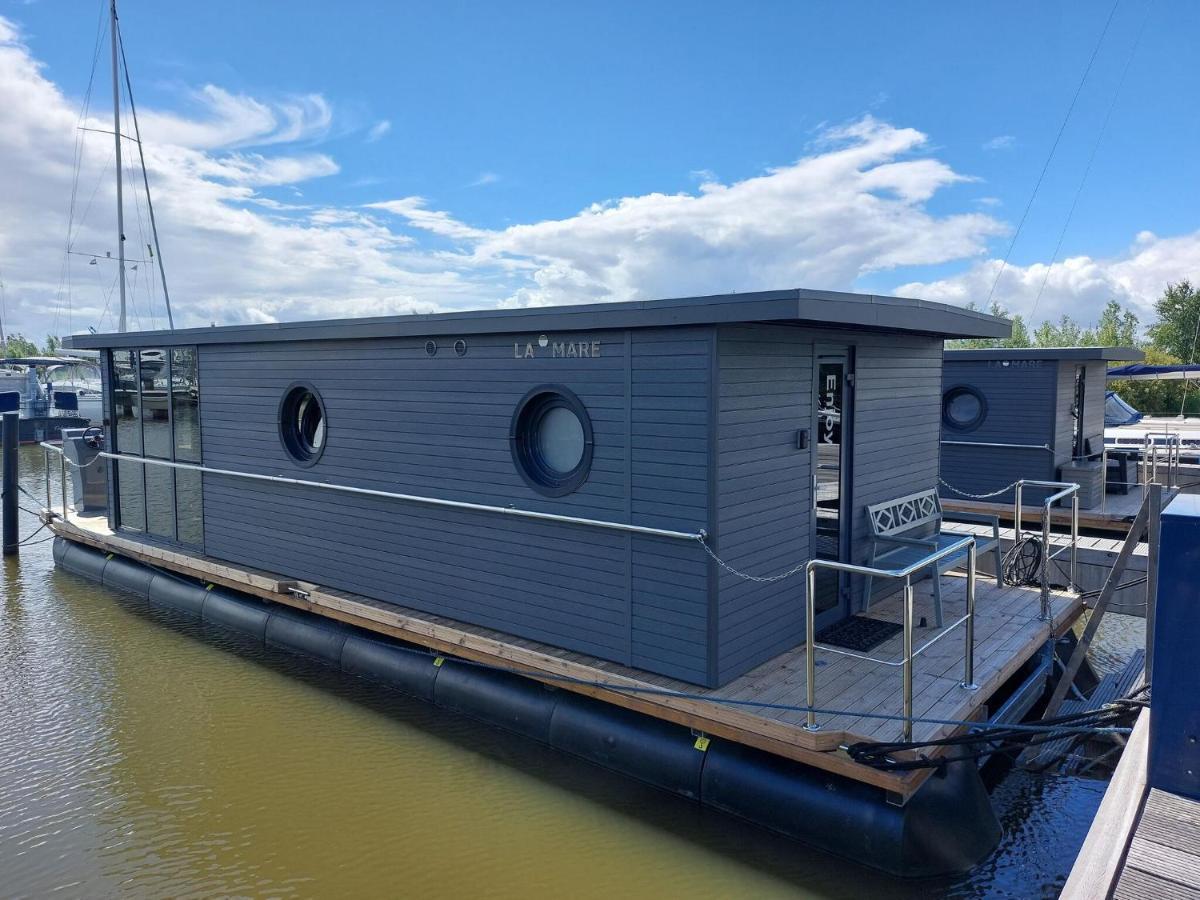Hotel Luxury Houseboat In Volendam Marina Extérieur photo