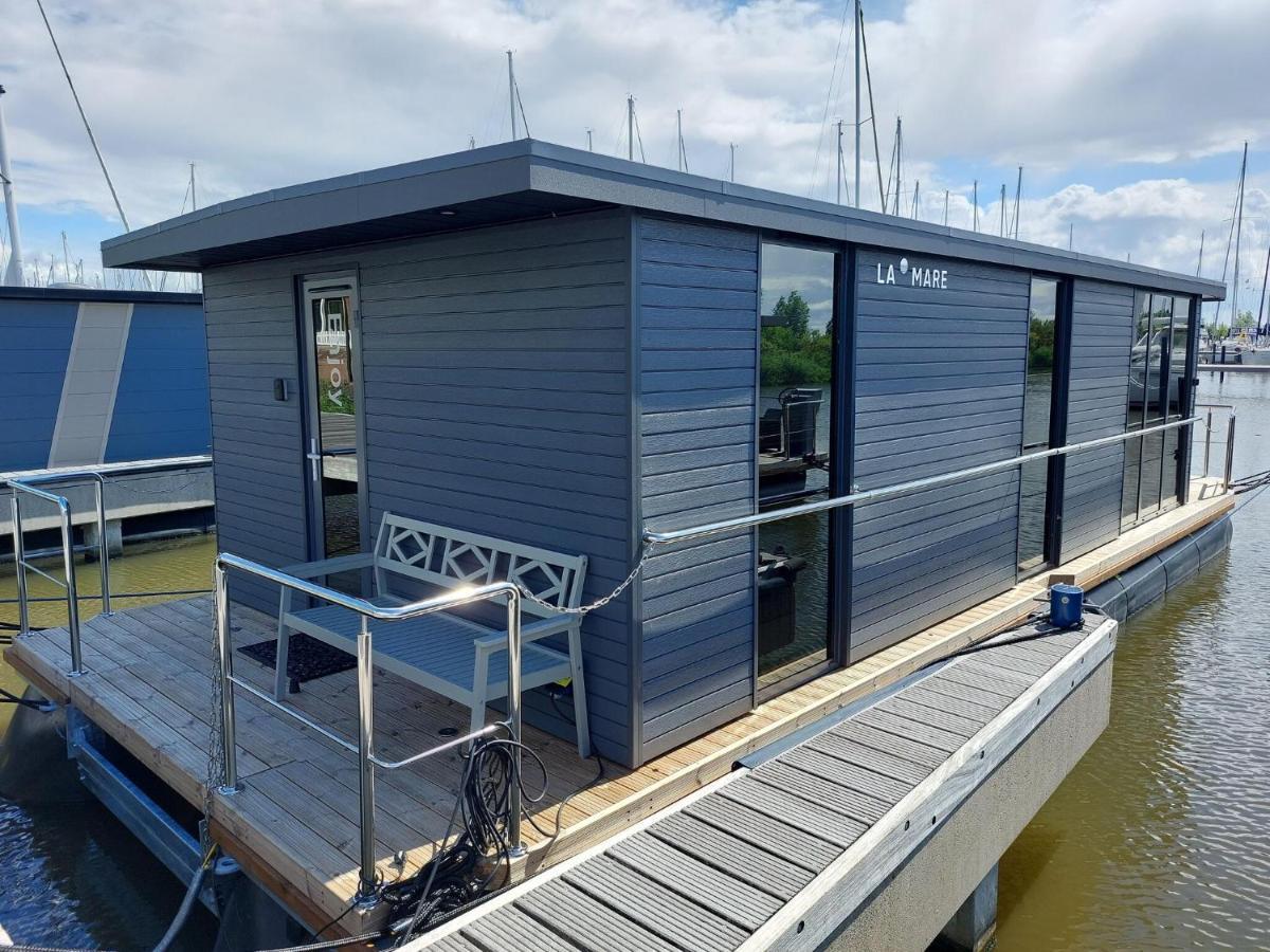 Hotel Luxury Houseboat In Volendam Marina Extérieur photo