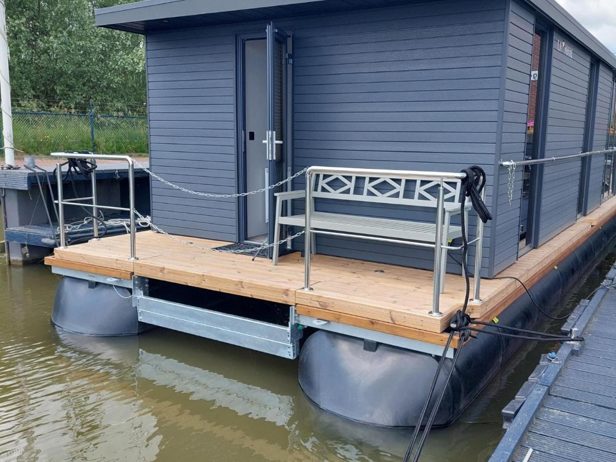 Hotel Luxury Houseboat In Volendam Marina Extérieur photo